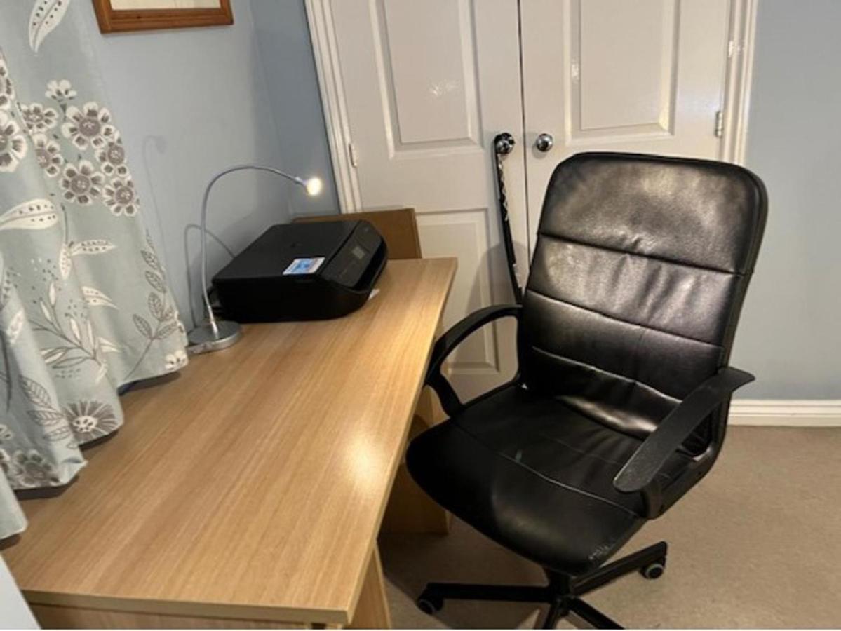 Captivating In Copthorne Near Gatwick Copthorne (West Sussex)